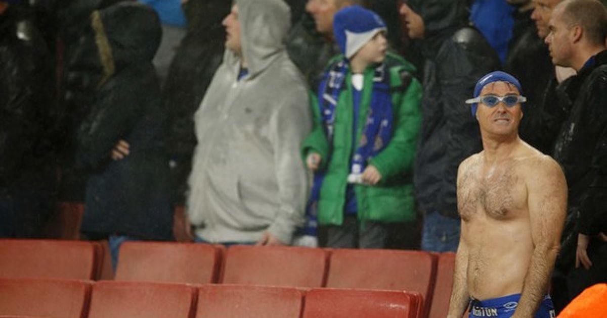 Фан "Эвертона" в матче с "Арсеналом".