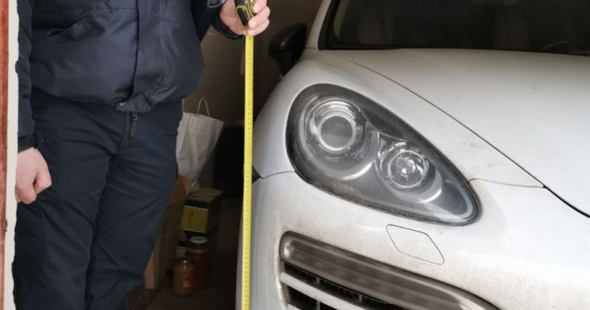 В Киеве полиция проверяет блогершу, которая на Porsche устроила ДТП