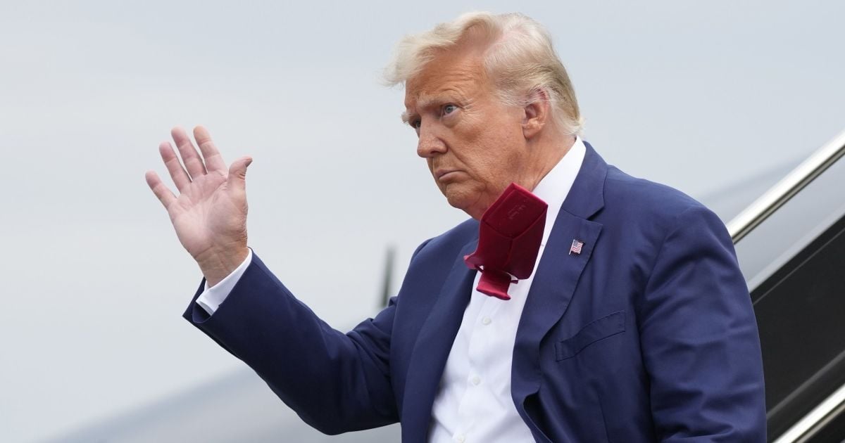 На експрезидента США Дональда Трампа скоїли замах