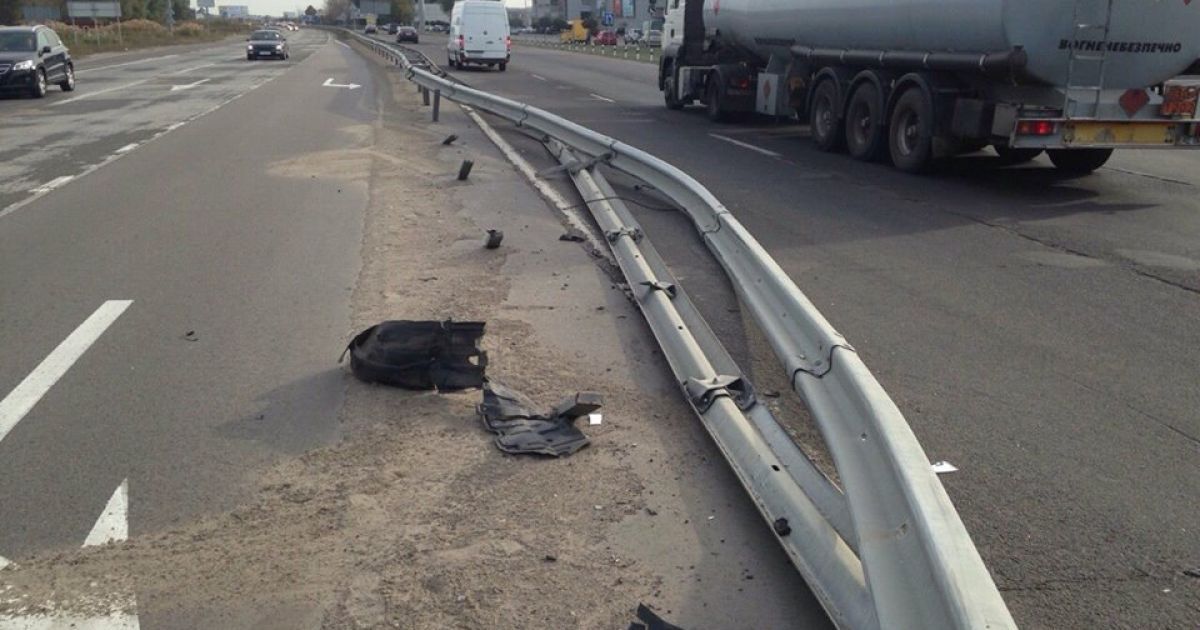 Под Киевом атташе российского посольства попал в ДТП