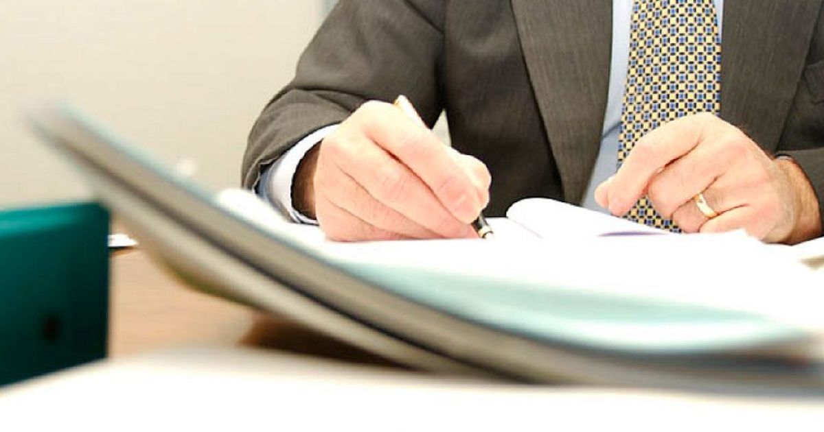 В Украине большинство партий не показывают реальные финансовые отчеты