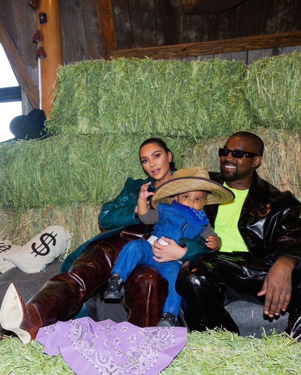  / © instagram.com/kimkardashian
