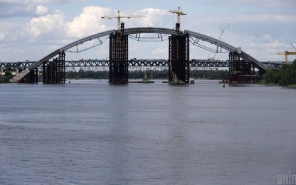 По делу о хищении средств на строительстве Подольского моста провели 17 обысков