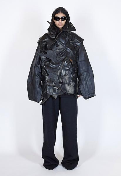 Колекція Balenciaga прет-а-порте сезону весна-літо 2 021 / © East News