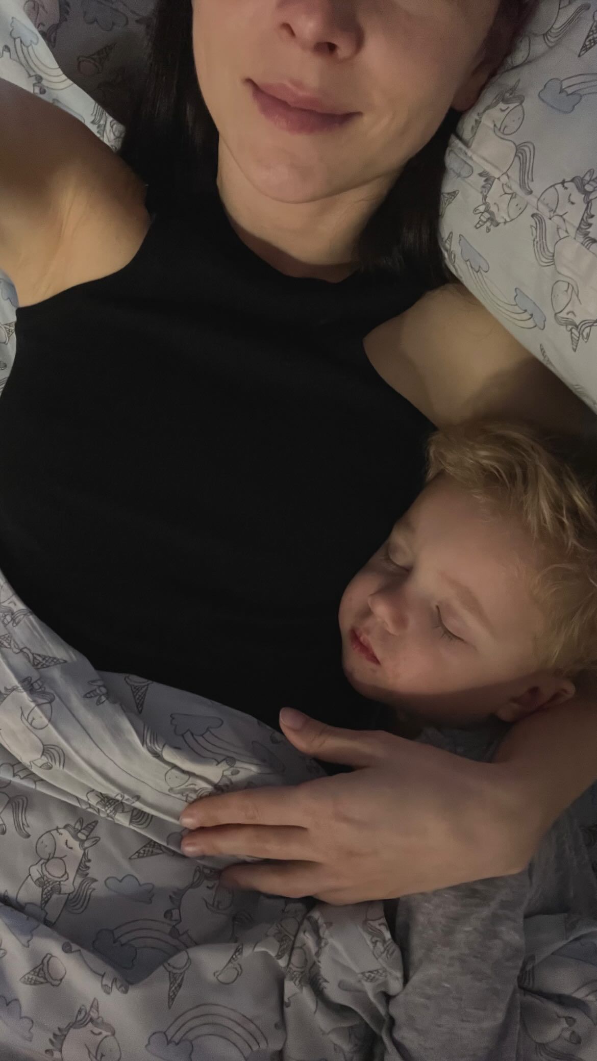 2-летний приемный сын Тимура Мирошниченко перенес операцию / © instagram.com/timur.miroshnychenko