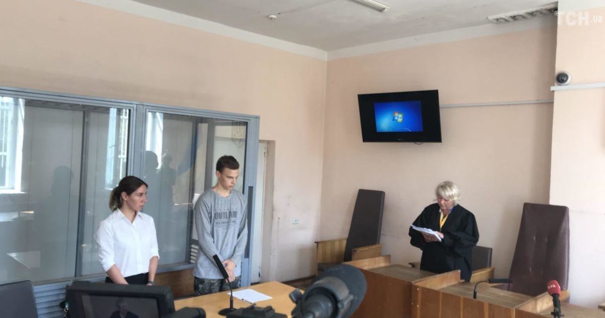 Первокурснику, который порезал ножом других студентов, избрали меру пресечения