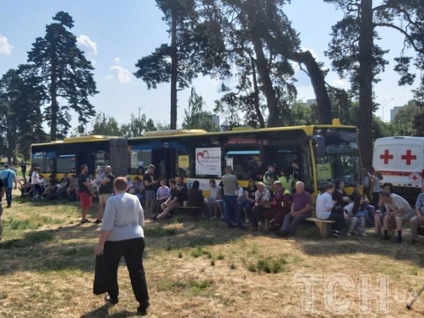 Мешканцям будинку допомагають психологи / © ТСН.ua