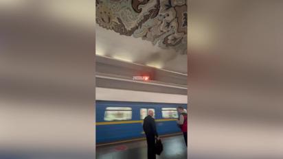 На станции метро "Минская" произошло возгорание