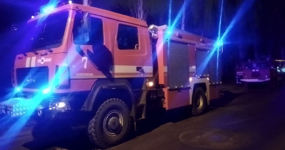 В пожаре в инфекционной больнице в Запорожье погибли четыре человека, еще двое пострадали — ДСНС