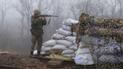 Во время обстрелов погиб гражданский человек и был ранен военнослужащий. Ситуация на Донбассе
