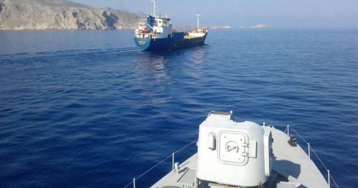 В Егейському морі турецьке судно протаранило грецький корабель