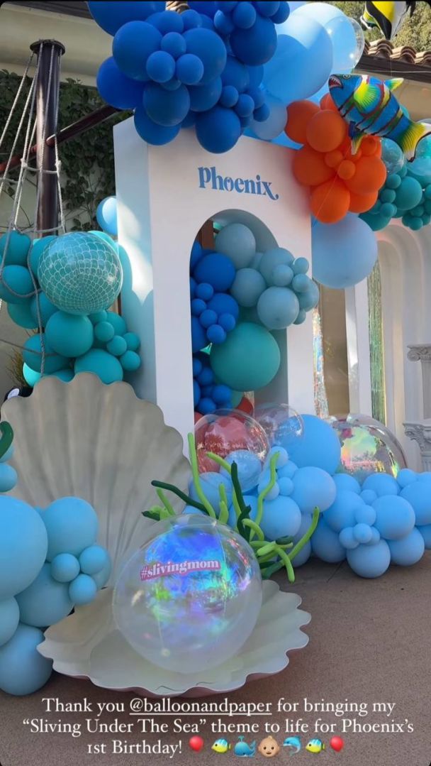 Син Періс Гілтон відсвяткував перше день народження / © instagram.com/parishilton