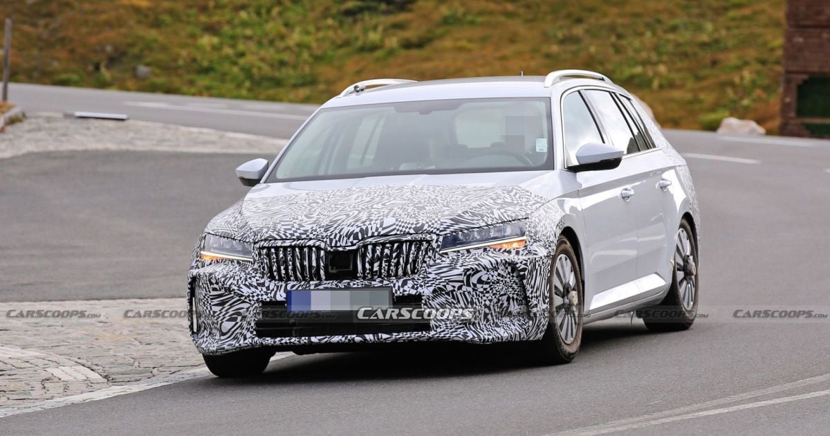 Шпигуни помітили на випробуваннях оновлену популярну модель Skoda: що про неї відомо зараз