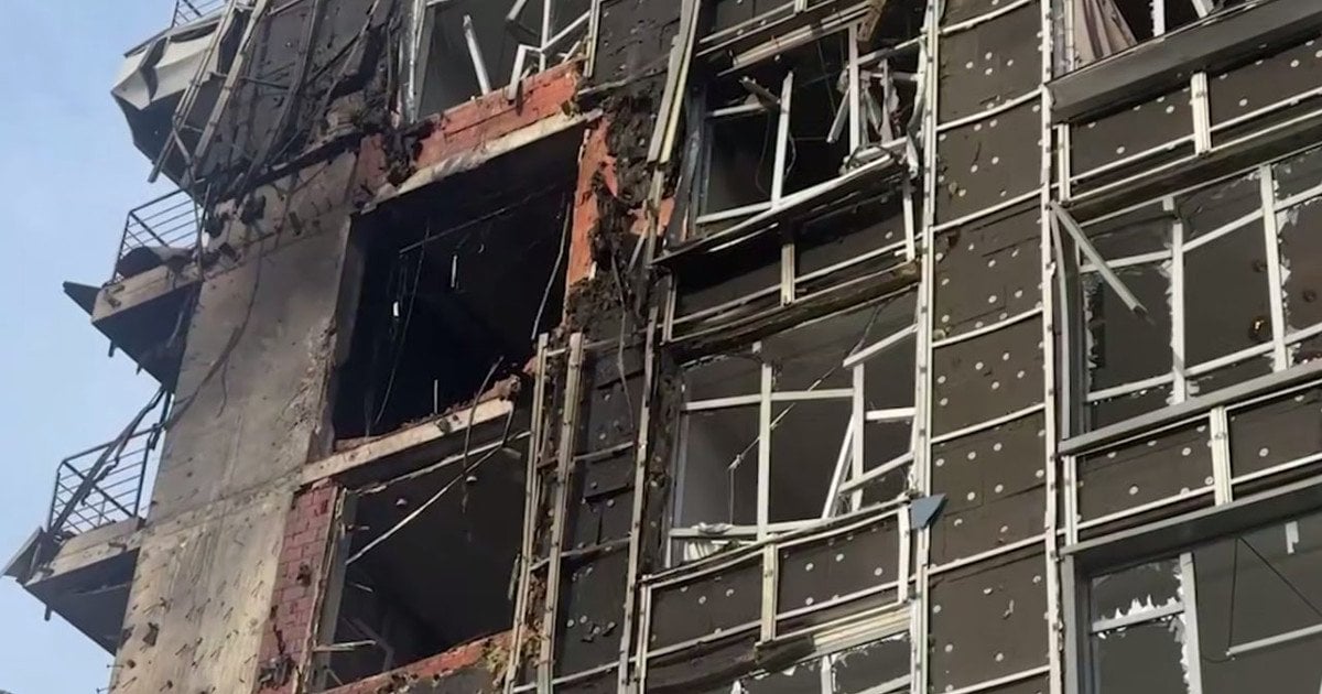 Обстріл 22-поверхівки у Києві