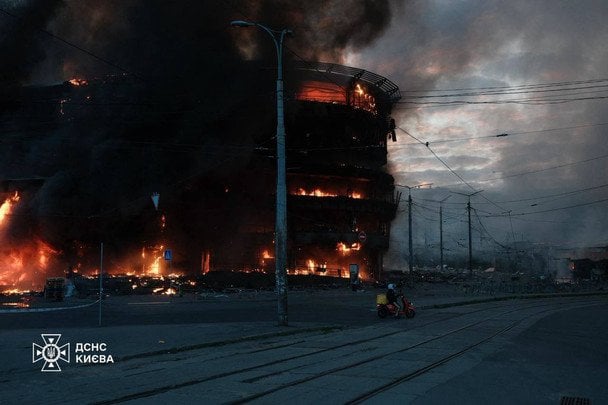 Моторошні руйнування у Києві: ДСНС оприлюднила відео "прильоту" по Лук'янівці