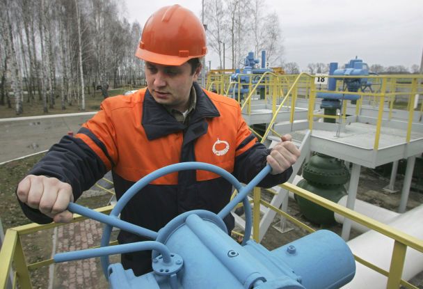 Новый удар по "Дружбе": Венгрия снова осталась без российской нефти