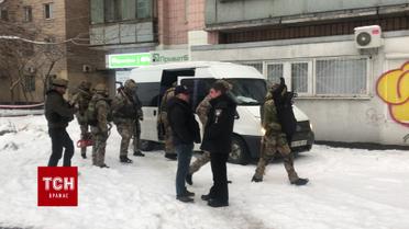 У Києві чоловік намагався пограбувати магазин зброї