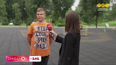 Моют посуду и убирают квартиру: какие домашние обязанности берут на себя дети