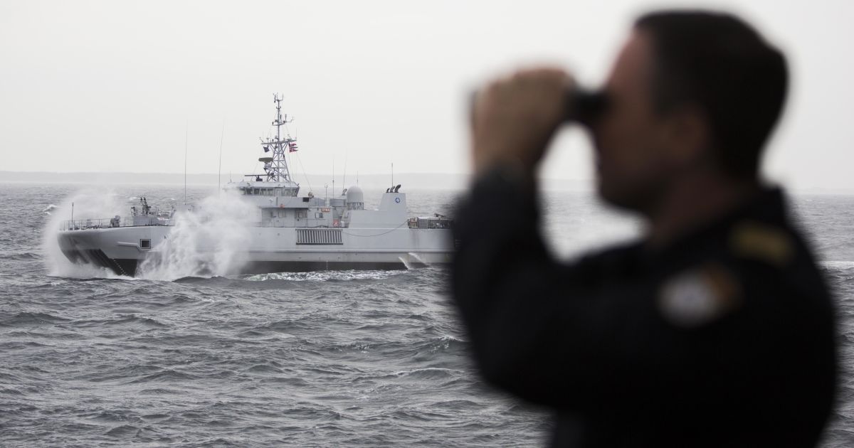 Пограничники имеют план действий в случае морского наступления России