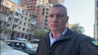 У центрі Києва частково зруйнований торговельний центр внаслідок удару РФ