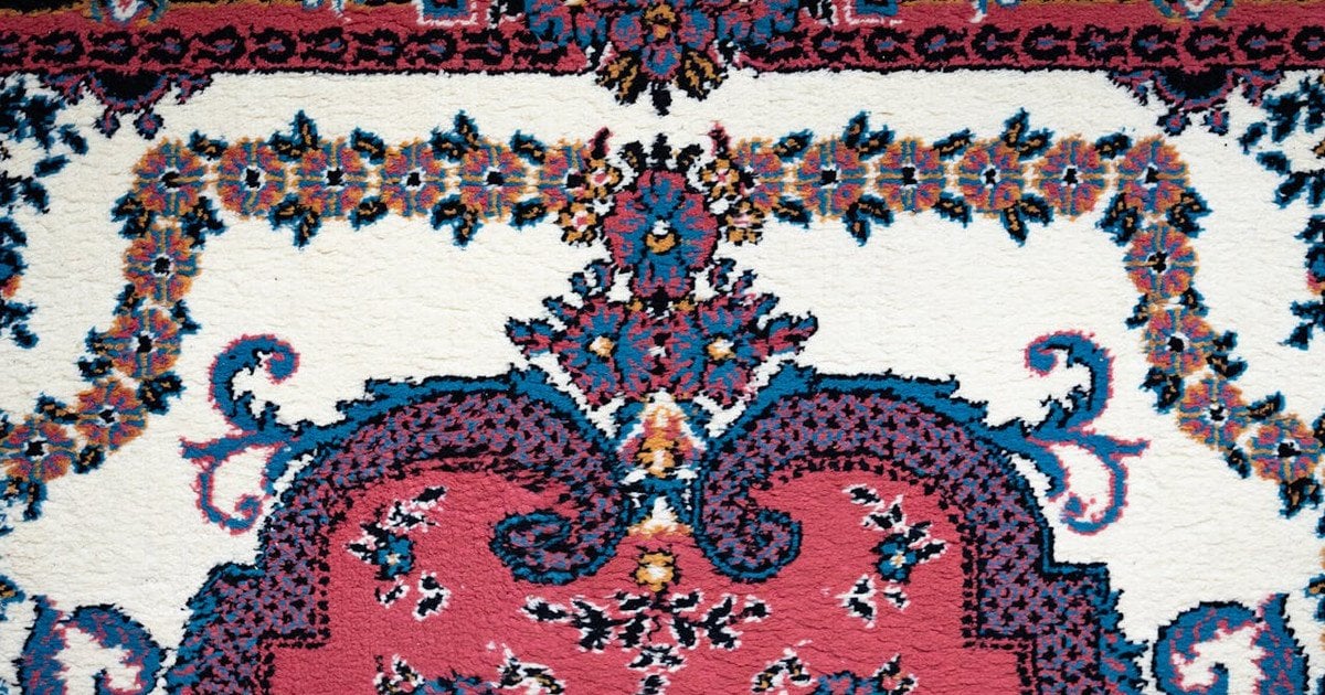 Як чистити килим в домашніх умовах