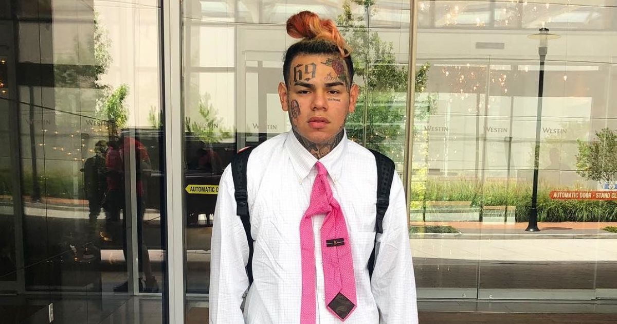 Рэпера Tekashi 6ix9ine раньше срока выпустили из тюрьмы из-за коронавируса
