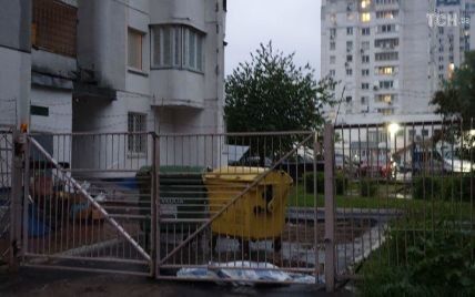 Был в депрессии и имел проблемы с работой: в Киеве с восьмого этажа выпрыгнул молодой человек