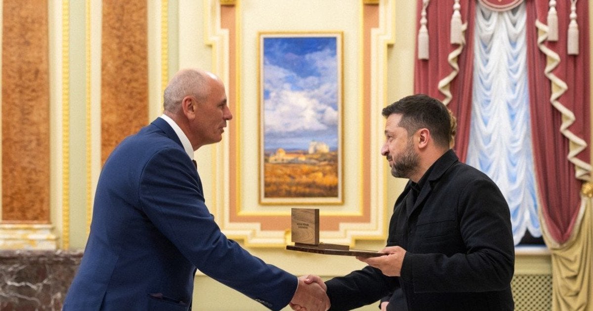 Зеленський відзначив директора Придніпровської ТЕС ДТЕК нагородою «Національна легенда України»