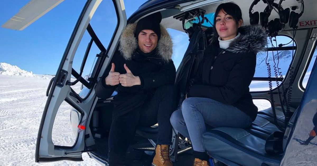 Роналду показав коханій дива природи, занурившись у зимову казку 