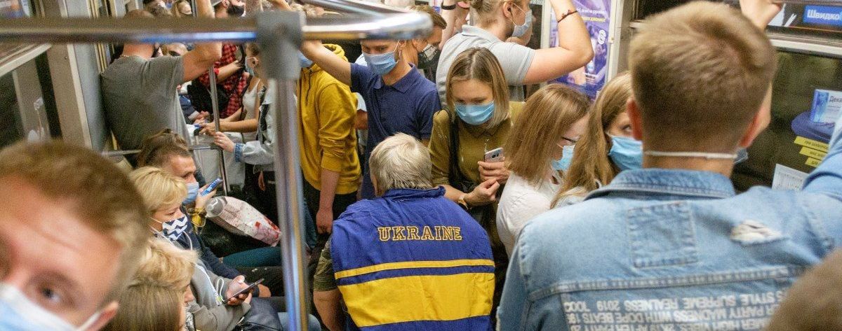 В Киеве резко увеличилось количество больных коронавирусом: за сутки зафиксировали 400 случаев