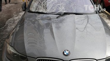 На BMW впала буруля_1 / © Фото Дмитра Фурдака/ТСН