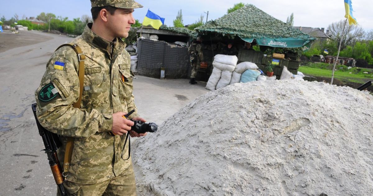 Бойовики обстріляли прикордонників на блокпості "Майорськ"