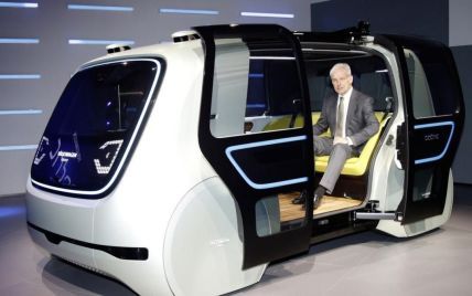 Volkswagen показал на автосалоне в Женеве беспилотный прототип Sedric