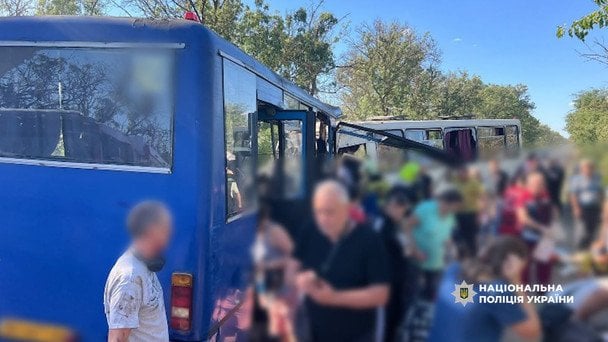 Два рейсові автобуси зіткнулися на Одещині / © Поліція Одеської області