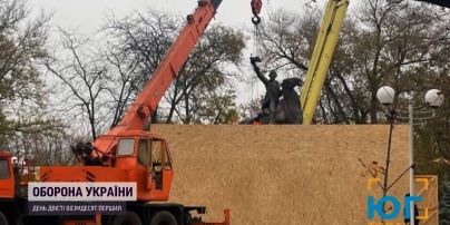 Пам'ятник Суворову разом із Леніним "відпочиватиме" на складі – новини Одещини
