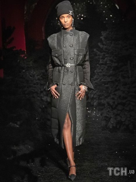 Колекція Chanel прет-а-порте сезону осінь-зима 2021-2022 / © East News