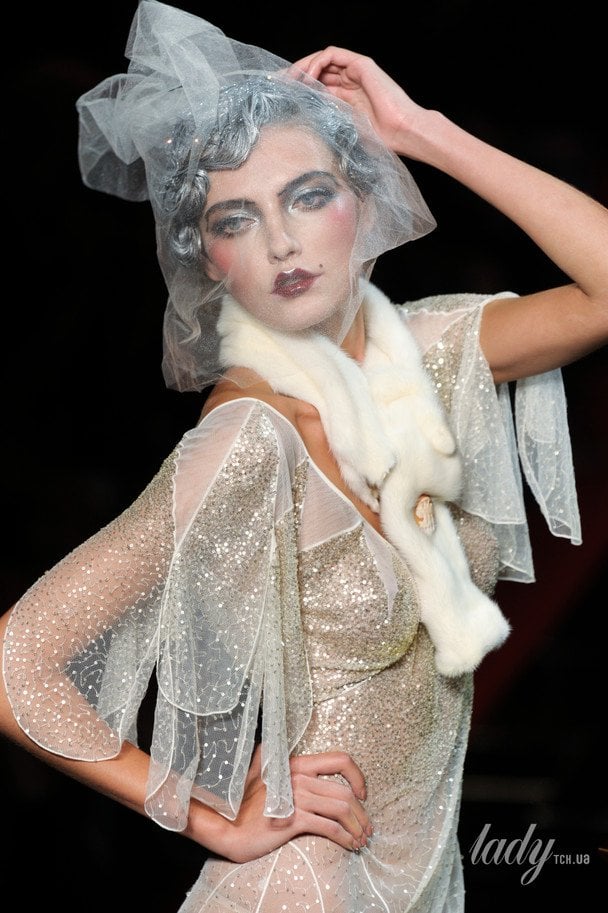 Аліна Байкова, показ John Galliano’s весна-літо 2011 року / © Getty Images