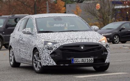 Opel тестирует хэтчбек Corsa нового поколения
