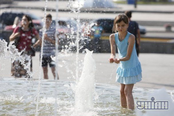 В Киеве зафиксировали сразу 5 температурных рекордов в июне