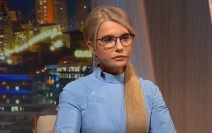 В голубом обтягивающем платье: Юлия Тимошенко в нежном образе пришла на телепередачу