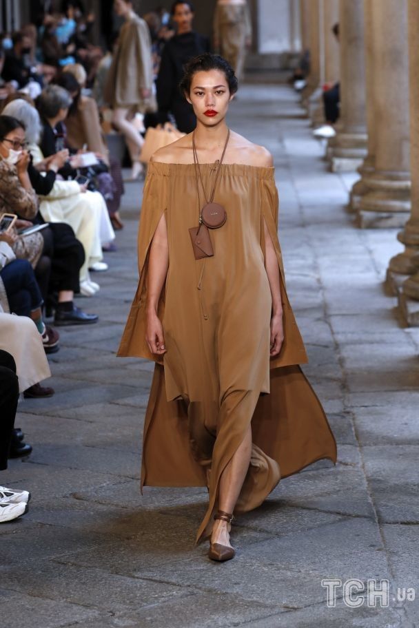 Сумки-кулони Max Mara / © East News