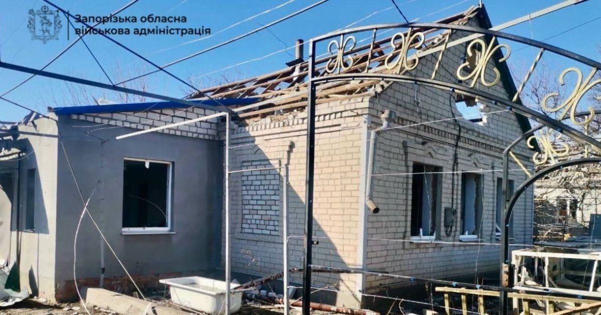 Российские КАБы разрушили дом в Гуляйполе, где проживала семья