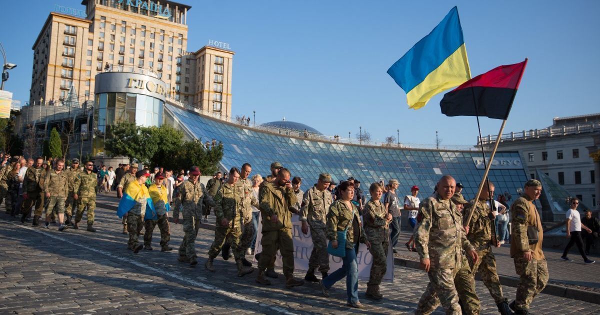 Марш батальйону ОУН у Києві_6 / © УНИАН
