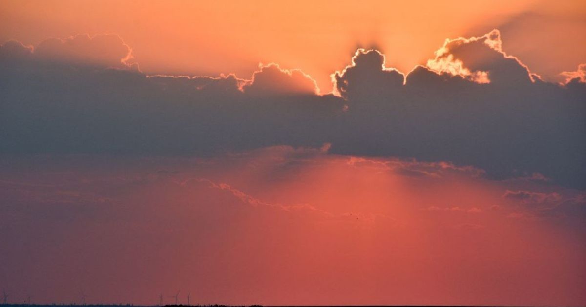 Дожди и жара: какой будет погода на выходных 18 и 19 июля