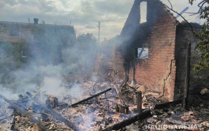 За добу російські окупанти зруйнували 19 будинків на Донеччині: є загиблі та поранені