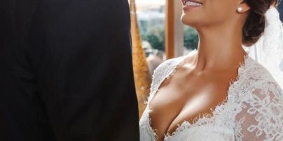 В Сети появились новые фото с тайной свадьбы Анны Седоковой