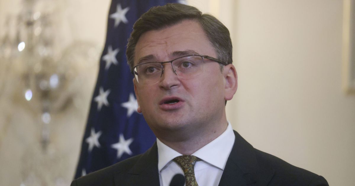 "РФ підвищила інтенсивність дезінформації," - у МЗС відповіли на закиди Москви щодо "провокацій" на Донбасі