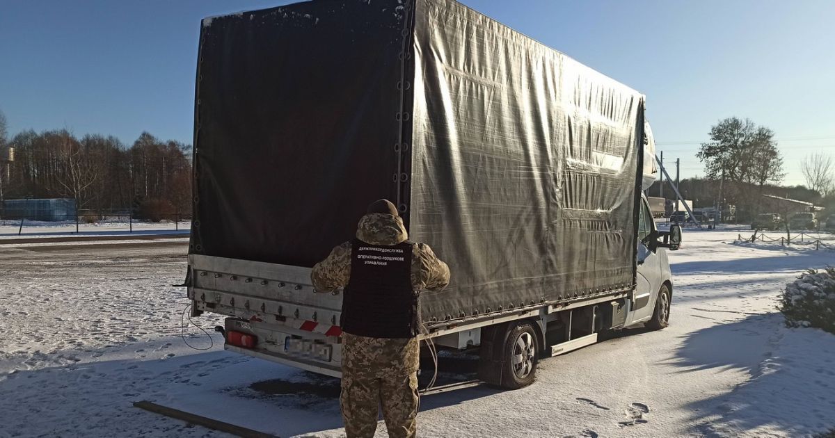 Из Беларуси в Украину пытались провезти санкционные российские товары