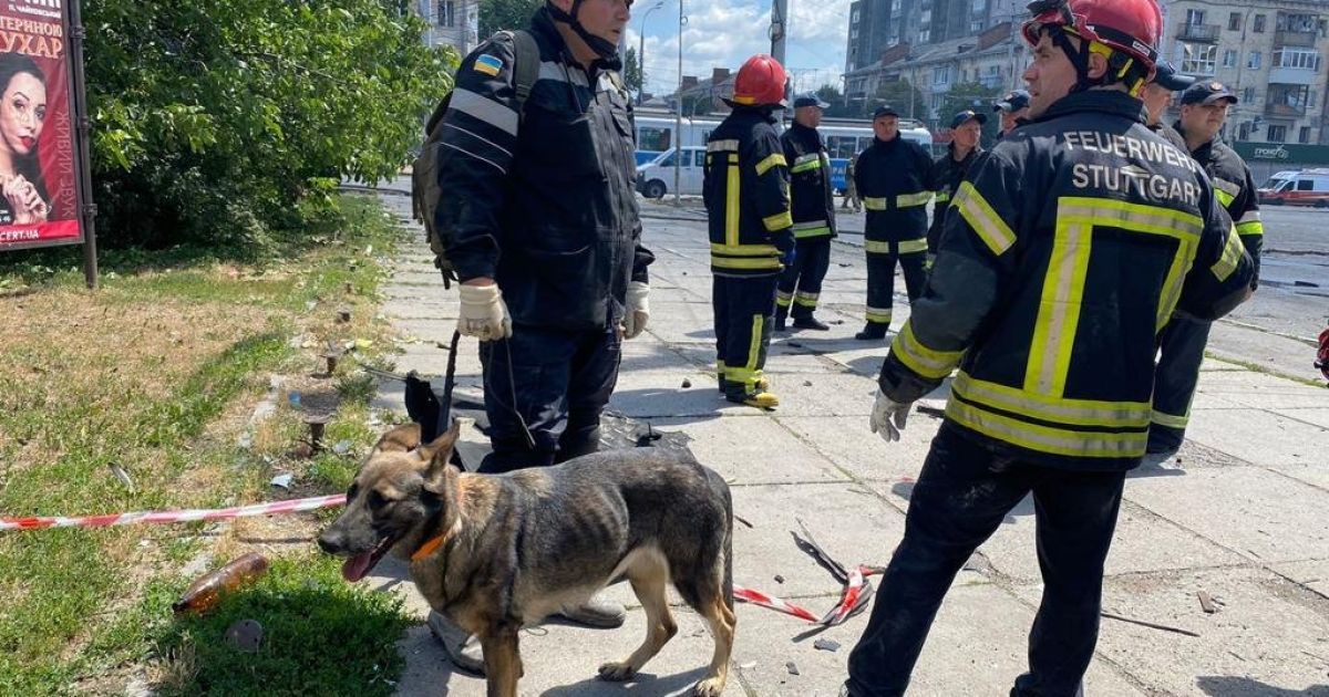 У Вінниці тисяча осіб та понад 200 одиниць техніки беруть участь у рятувальній операції