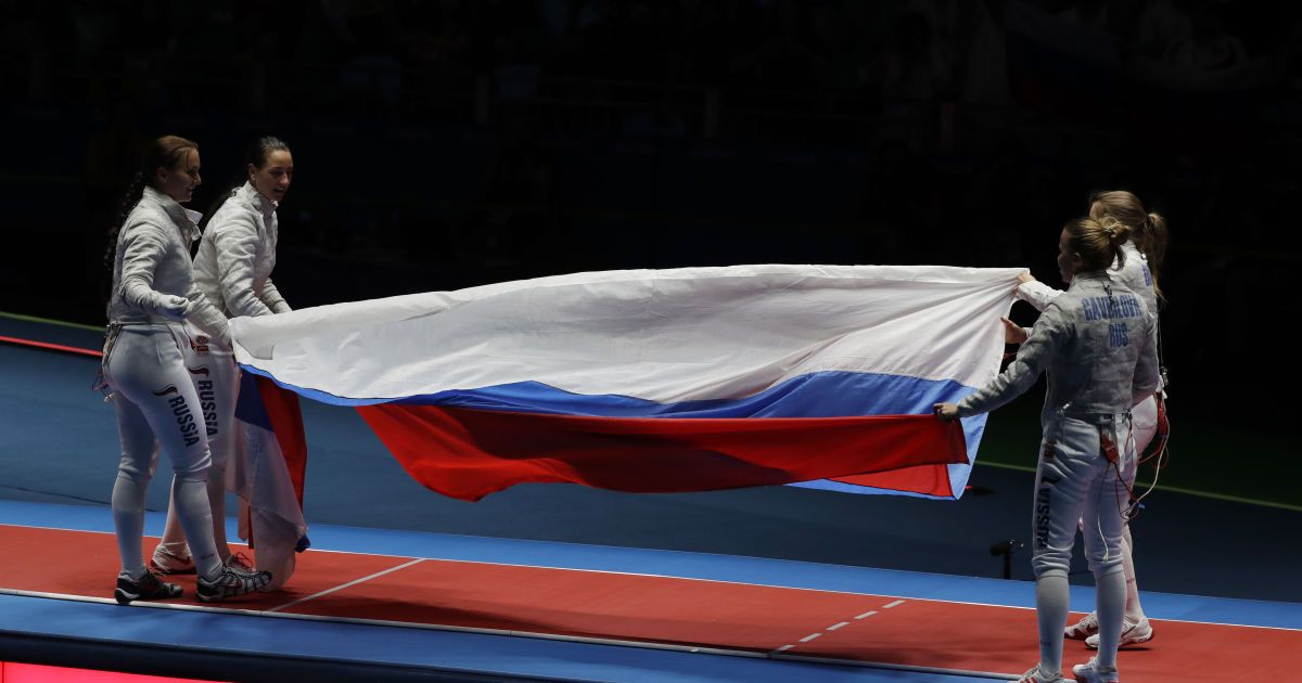 Міжнародна федерація фехтування подовжила відсторонення спортсменів країн-агресорок
